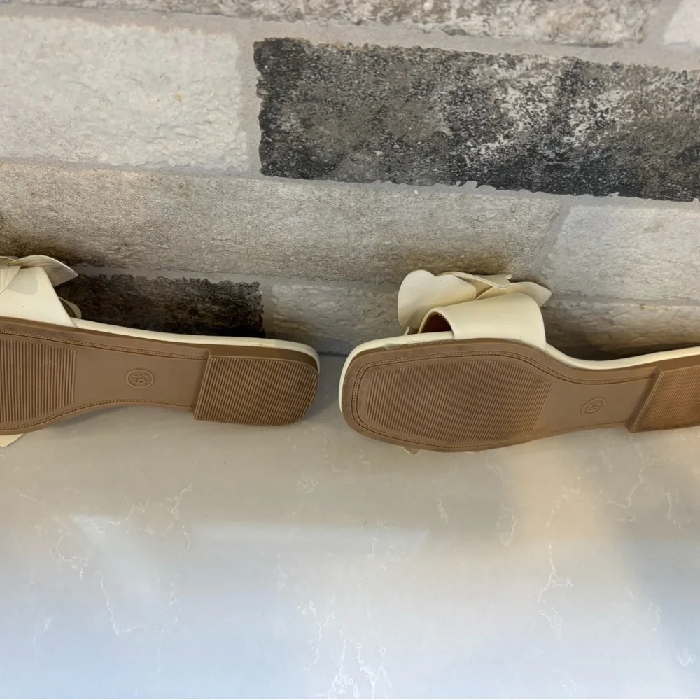 🌼 A New Day Cream Floral Slide Sandals – Size 6.5 - Picture 2 of 7